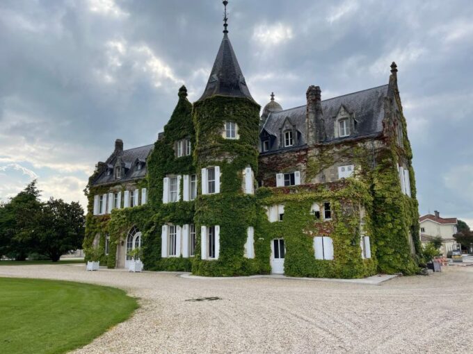 The Ultimate Bordeaux and Medoc Wine Tour - Van - Frequently Asked Questions