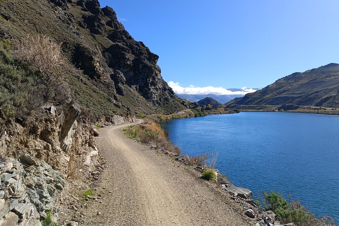 The Ultimate Lake Dunstan Bike Hire And Boat Experience - Specialized Bike and Gear