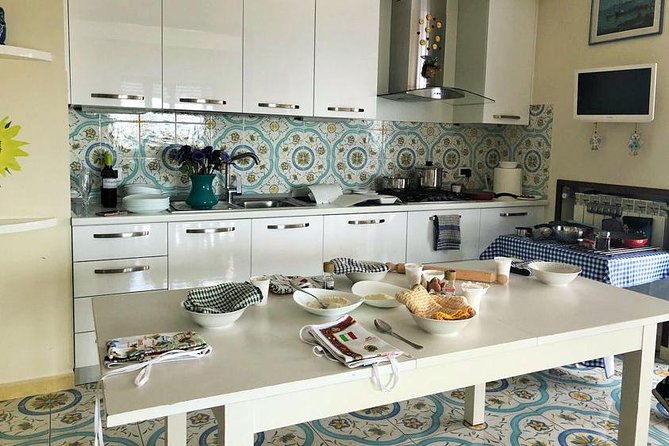 The Ultimate Neapolitan Cooking Class With Local - Accessibility and Dietary Considerations