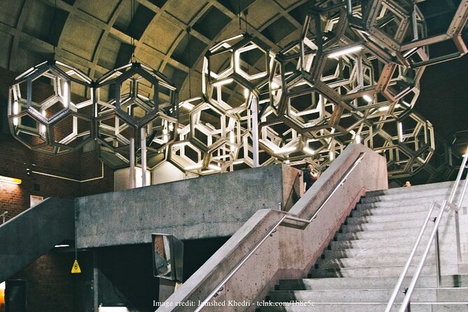 The Underground Network of RÉSO Montréal: Private 2.5-hour Tour - Navigating the Interconnected Network