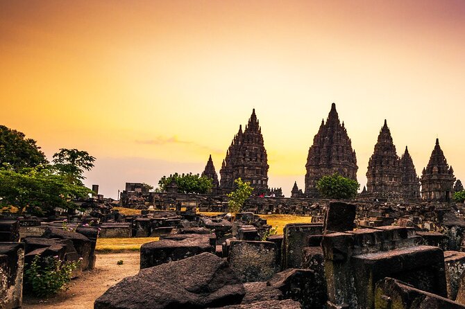 The Uniqueness of Borobudur and Prambanan Temples - Transportation and Pickup