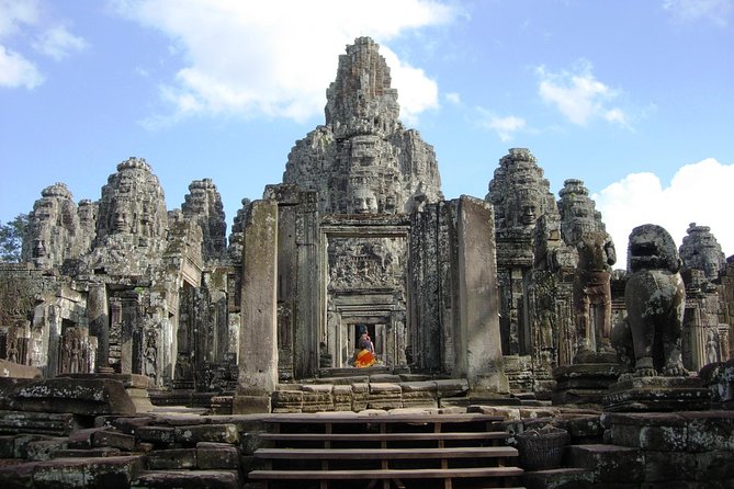 The Unmissable Realm of Angkor Thom - Terrace of the Elephants: Architectural Marvel