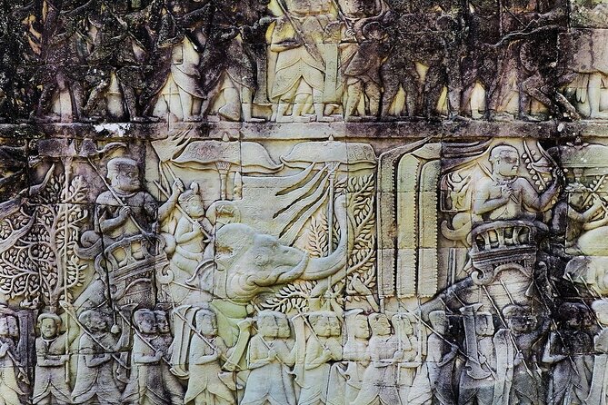 The Unmissable Realm of Angkor Thom - Recommended Essentials for the Tour