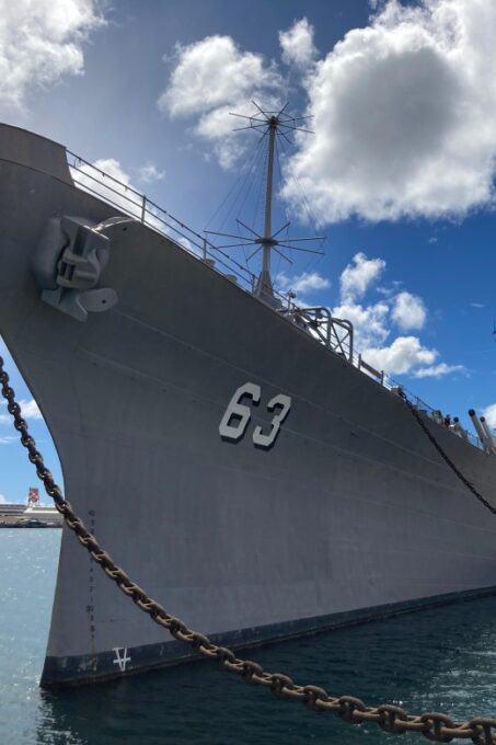 The USS Arizona Memorial & The Mighty MO The USS Missouri - Honoring the Fallen Heroes