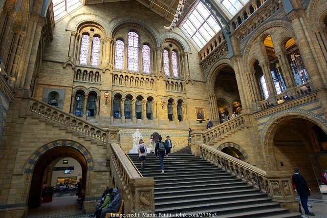 The Victoria & Albert Museum & Kensington: Private Half-Day Tour - Meeting and End Points
