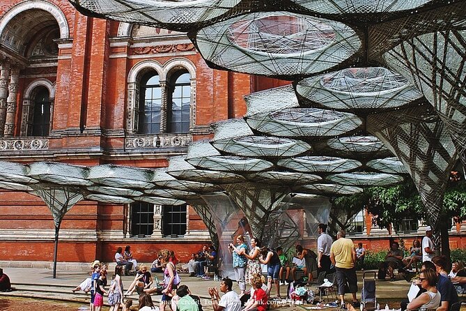 The Victoria & Albert Museum & Kensington: Private Half-Day Tour - Traveler Reviews
