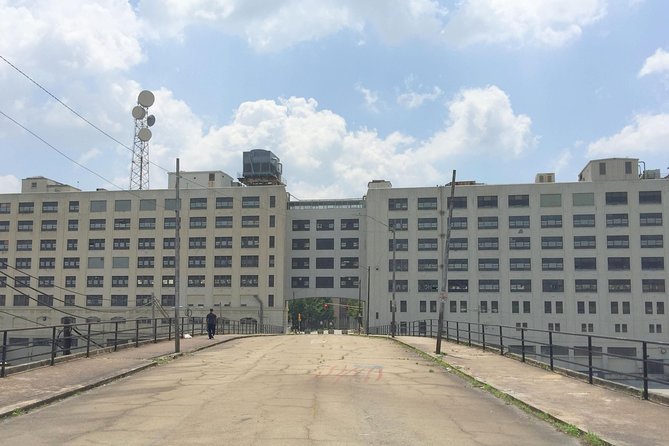 The Walking Dead in the City: Private Atlanta Film Location Tour - About the Tour Guides
