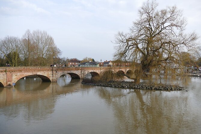 The Walktalkshow.Co.Uk - Guided Tour of Stratford Upon Avon - Tour Inclusions and Exclusions