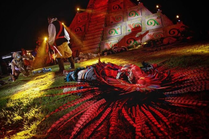 The Weeping Woman Xochimilco: Show, Legends and Trajineras Tour - Trajinera Ride Through Xochimilco