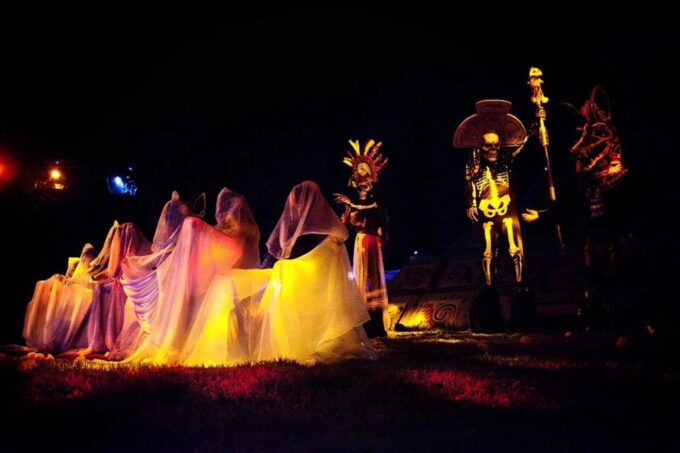 The Weeping Woman Xochimilco: Show, Legends and Trajineras Tour - The Legend of La Llorona