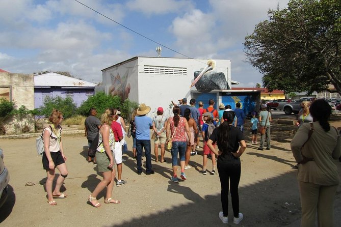 The Whole Story Tour - Tour Guides and Expertise
