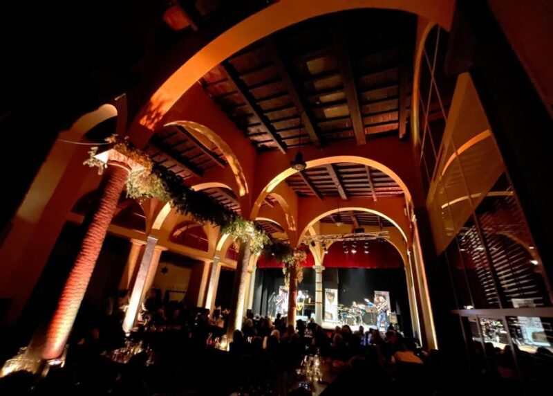 Theater of the Sale Circo-lo Live: Dinner & Show - Live Entertainment