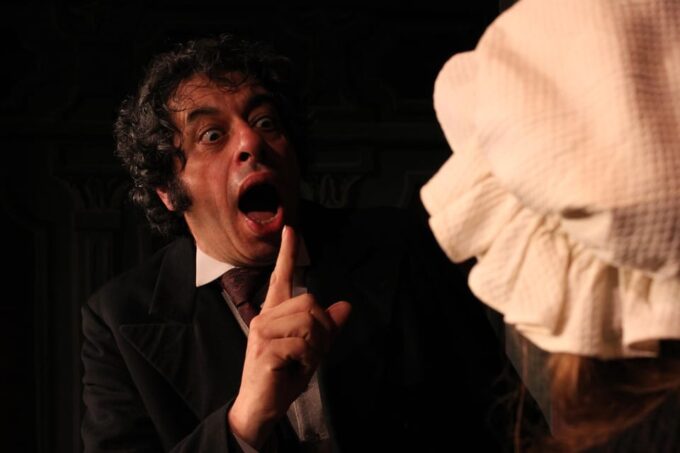 Theatre in Paris: the Lesson (La Leçon) - Performance Schedule