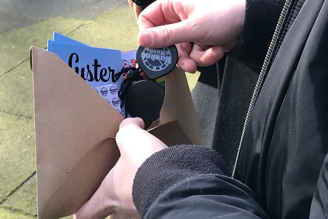 Theatrical Scavenger Hunt, With a Character Host - Character Host Engagement