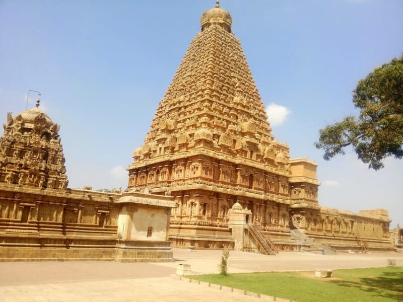 Thekkady, Madurai, Chettinadu, Trichy, Tanjore in 2 Days. - Itinerary Day 2