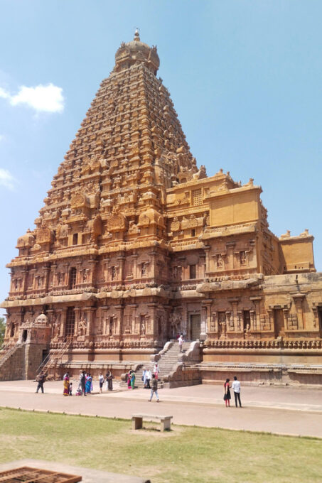 Thekkady, Madurai, Chettinadu, Trichy, Tanjore in 2 Days. - Destination Highlights