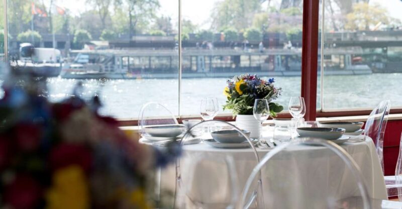 Theo Boat/Paris: Lunch Cruise on the Seine With Rooftop - Discover the City of Lights
