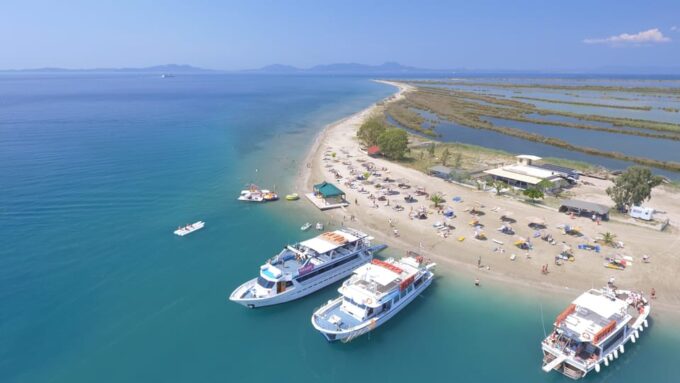 Theos Beach BBQ - Facilities and Amenities
