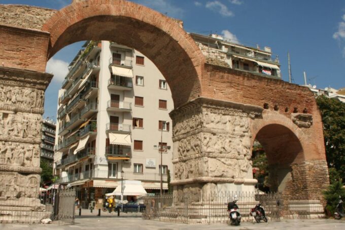 Thessaloniki: First Discovery Walk and Reading Walking Tour - Exploring Thessaloniki Highlights