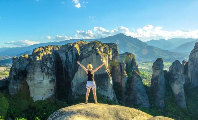 Thessaloniki: Full-Day Bus Trip to Meteora - Dress Code and Accessibility