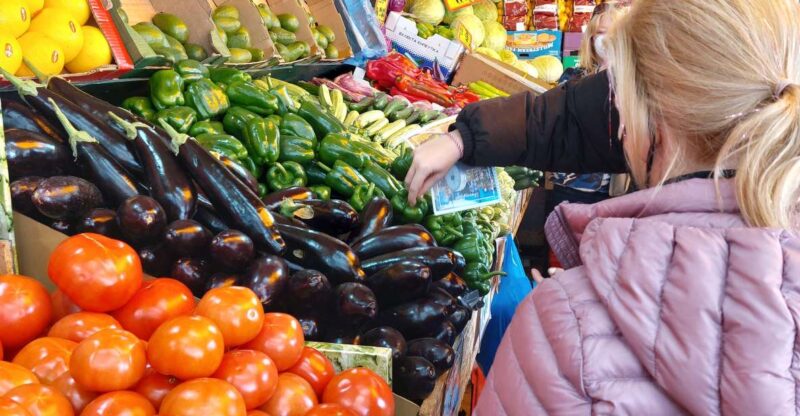 Thessaloniki: Greek Cooking Class, Market Visit and Lunch - Exploring the Kapani Central Market