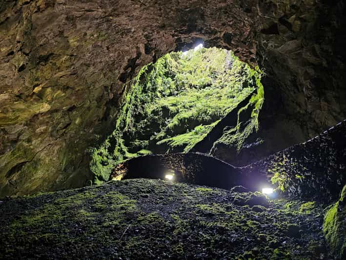 Third Island Caves: the Lava Route With Entrances & Wine - Participant Suitability