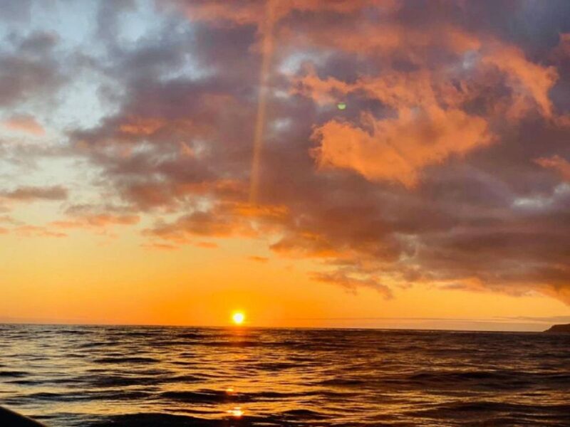 Third Island: Sunset Boat Excursion With Local Drink - Key Points