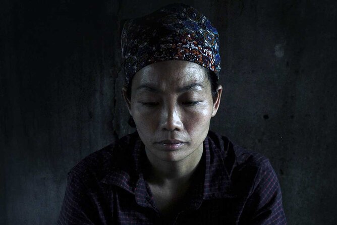 Tho Ha Handicaft Village - Private Hanoi Photo Tour - Capturing Artisan Portraits