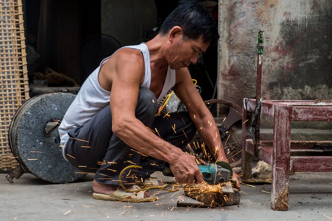 Tho Ha Handicaft Village - Private Hanoi Photo Tour - Visiting Bo Da Pagoda