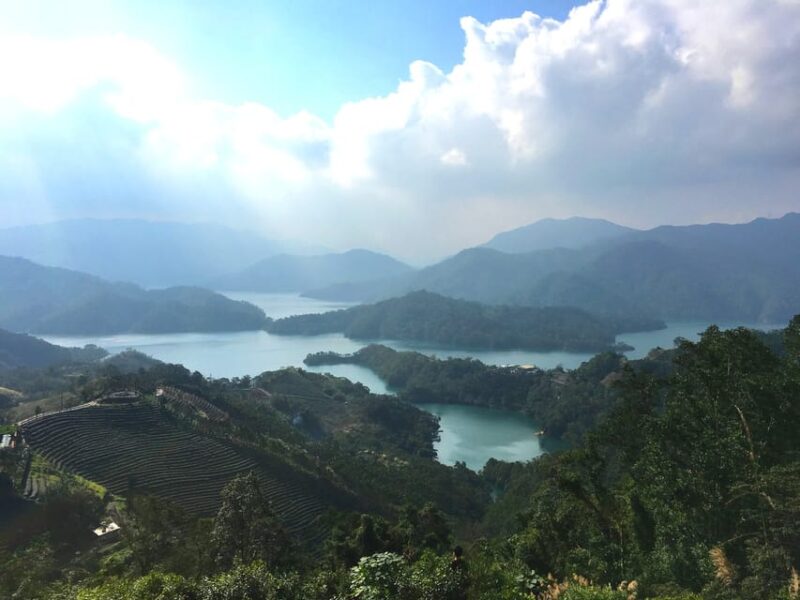 Thousand Island Lake and Pinglin Tea Plantation From Taipei - Tea Culture Experience