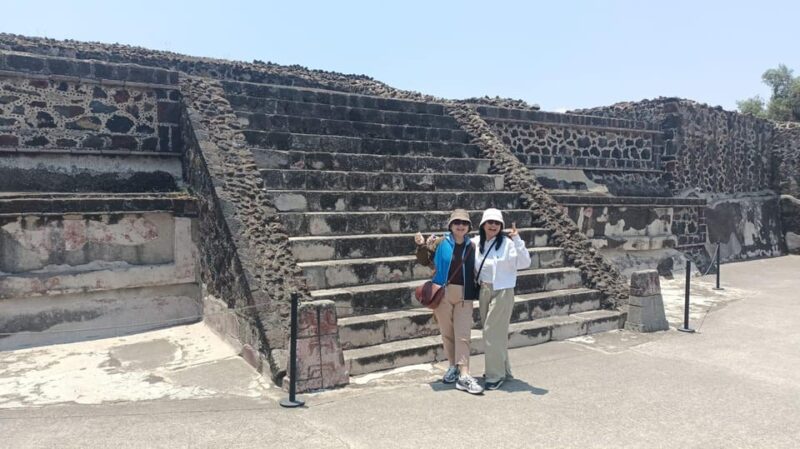 Three Cultures - Basilica of Guadalupe - Pyramids of Teotihuacan - Tour Overview