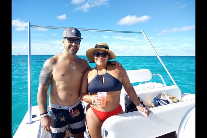 Three Island Boat Tour (incl. Rose Island): Snorkeling & Pigs - Health and Safety Considerations