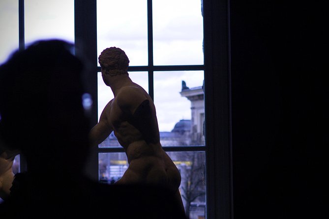Ticket and Exclusice Tour Through the Old Masters Picture Gallery - Gallery Location and Details