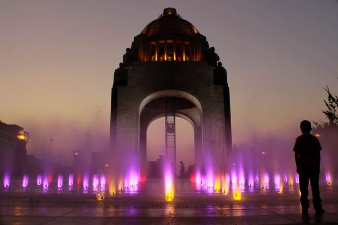 Ticket to the Monument to the Revolution - Visitor Amenities and Accessibility