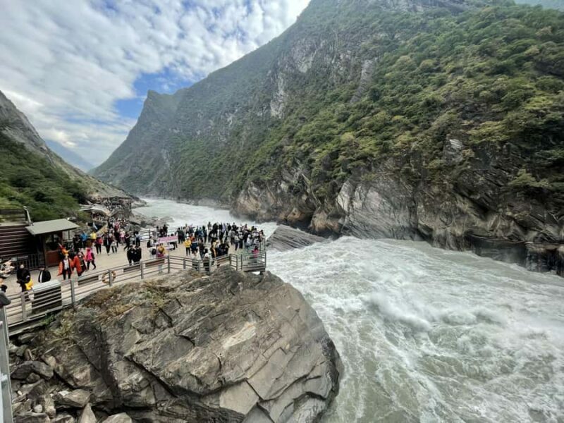 Tiger Leaping Gorge Easy Hike & Baisha Old Town Day Tour - Final Word