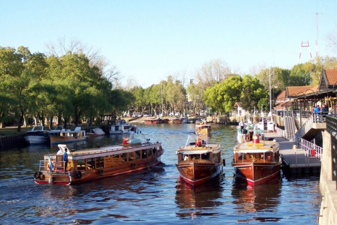 Tigre and Delta Full Day Tour With Lunch in Tigre - Navigation Along Río De La Plata
