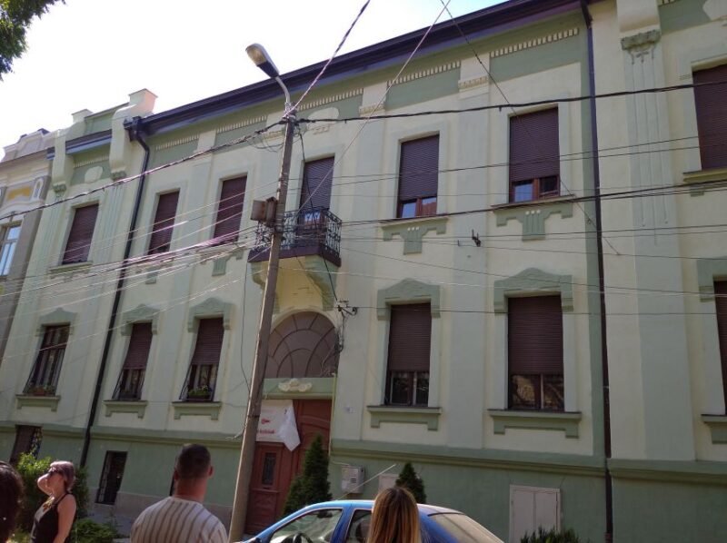Timisoara: Dream Tour in Elisabetin Neighborhood - Inclusions and Pricing