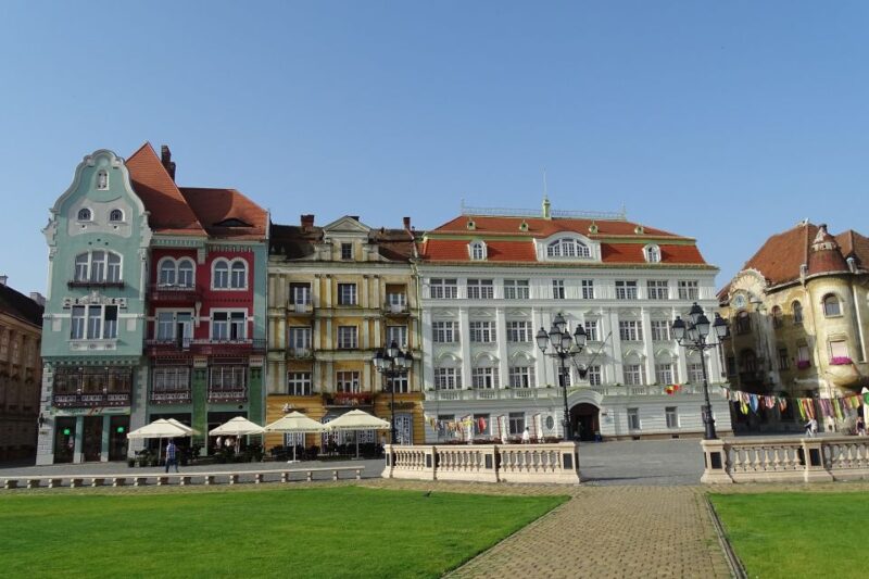 Timisoara Sightseeing Tour - Victory Square