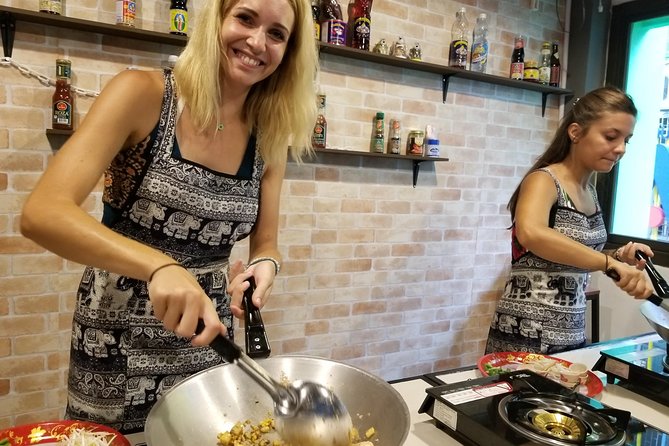 Tingly Thai Cooking Class With Morning Market Tour - Whats Included in the Tour