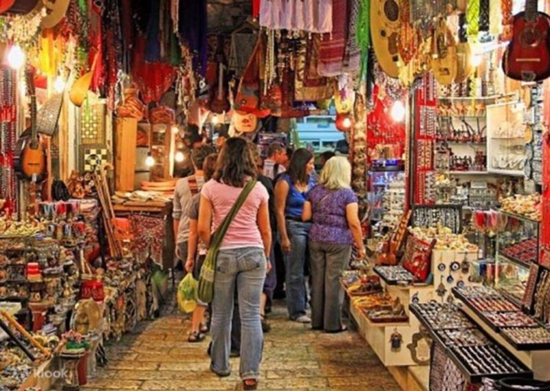 Tip Based Walking Tour - Key Points