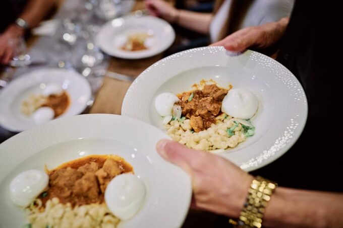 Tipsy Guided Food Tour With Drinks Included in Budapest - Reserve Now and Pay Later