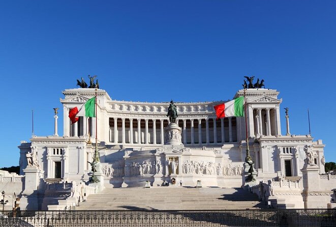 Tipsy Tour: Fun Bar Crawl in Rome With Local Guide - Key Points