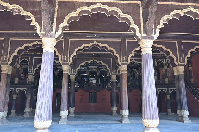 Tipu Palace + Koté Vishnu + Fort + KR Market + Jain Temple = Bengaluru Pété Walk - Jain Temple Grandeur