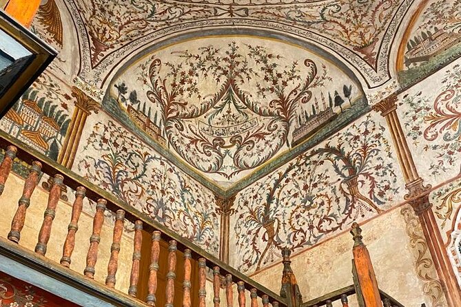 Tirana Express Walking Tour - Essential of the Albanian Capital - Exploring Ethem Bey Mosque