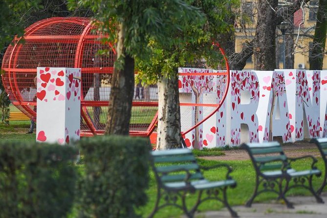 Tirana Sightseeing Walking Tour - Skanderbegs Monument
