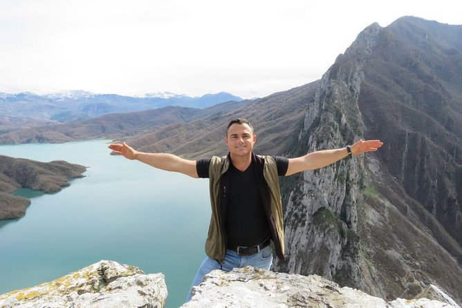 Tirana Walking Tour and Bovilla Lake (3-6 Pax) - Customer Reviews Highlights