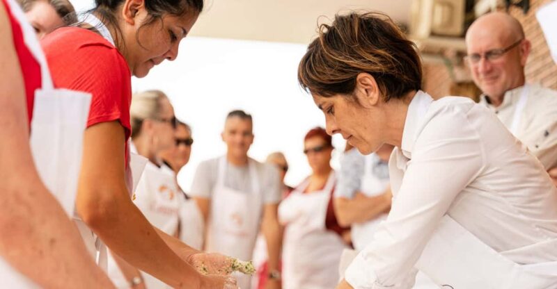 Tivoli: Market, Cooking Class & Meal at a Locals Home - Key Points