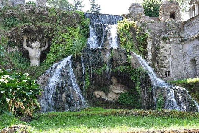 Tivoli: Villa D'este and Villa Adriana - Private Tour - Marveling at Villa Adriana