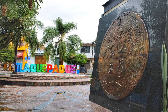 Tlaquepaque, Magical Town - Colorful Ceramic Traditions