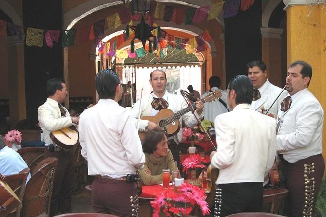 Tlaquepaque, Magical Town - Charming Plaza Strolls